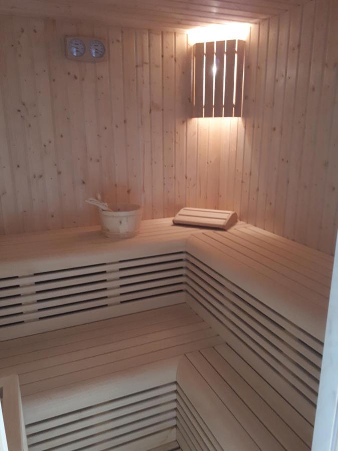 Holiday Park Zagyland Donja Konjscina Buitenkant foto